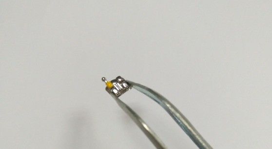 オーソドンティクスサプライヤー メタルブレーケットレーザー歯科 1 年間の保存期間