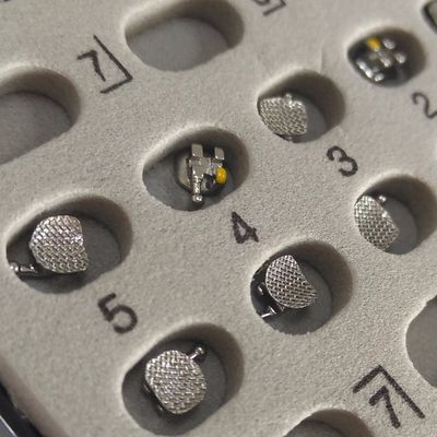 CE ISO 認定 の DTC 歯科 支架 矯正 治療 の 流行 的 な 選択