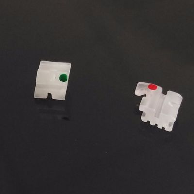 診療所 DTC 整形歯科 正歯科 器具分類 I クラスのセラミックブレーケット